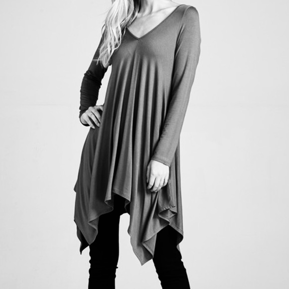 #50 Black asymmetrical tunic top - Picture 4 of 5